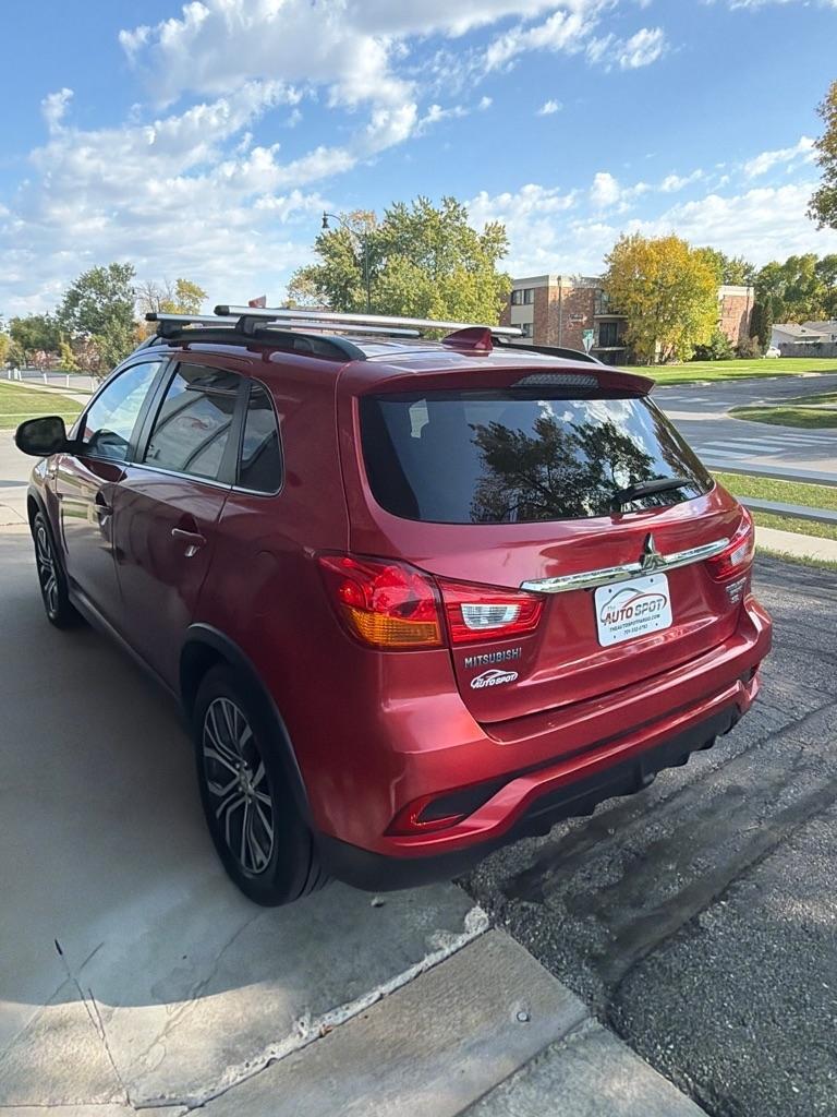 Mitsubishi Outlander Sport  2018