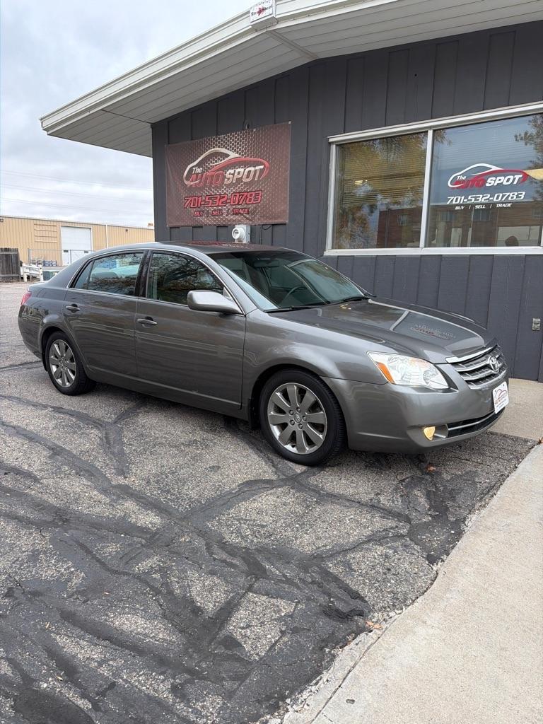 Toyota Avalon  2006