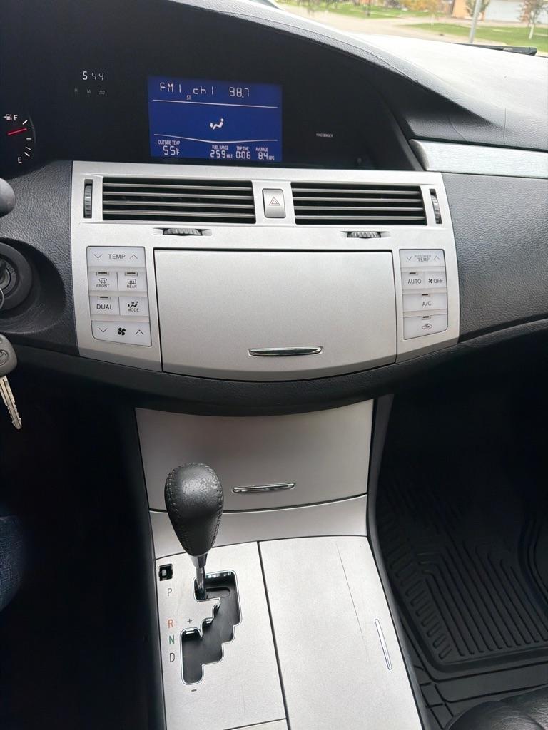 Toyota Avalon  2006