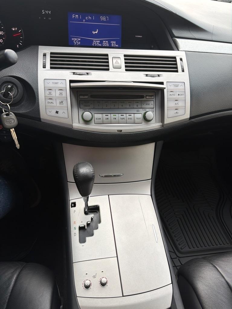 Toyota Avalon  2006