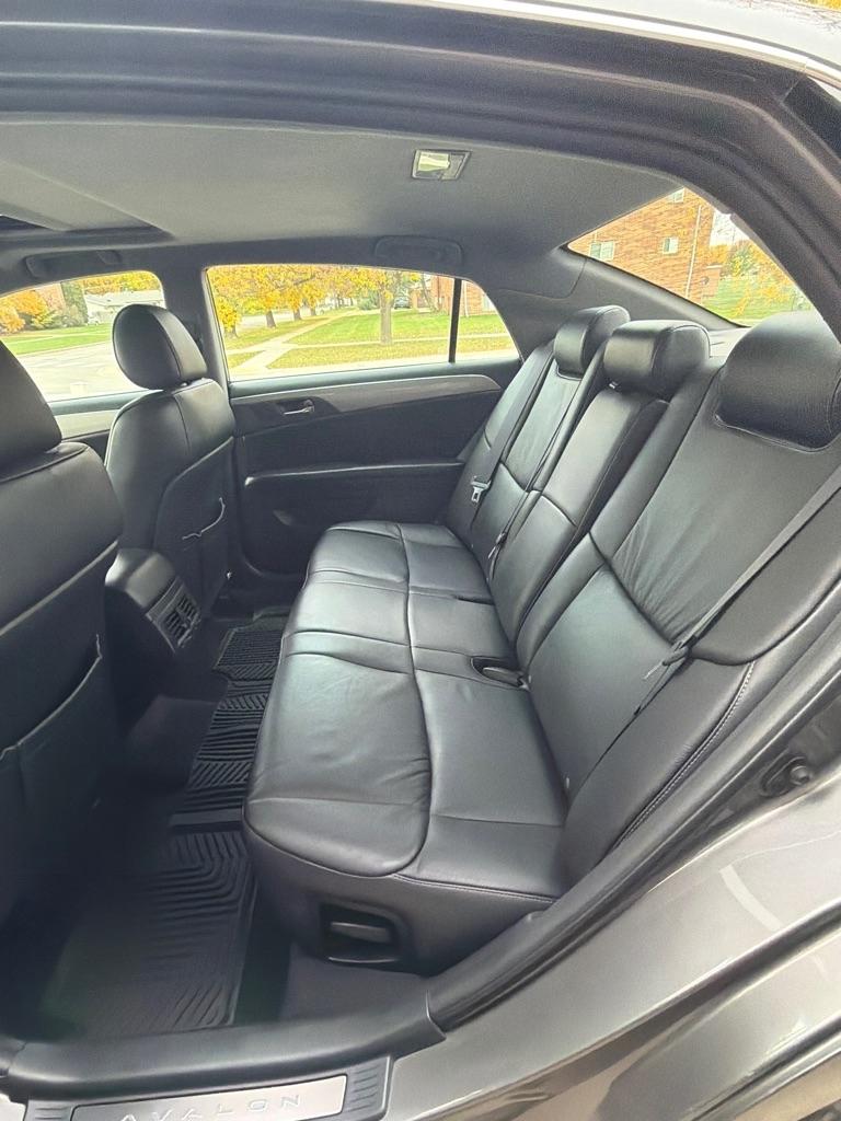 Toyota Avalon  2006