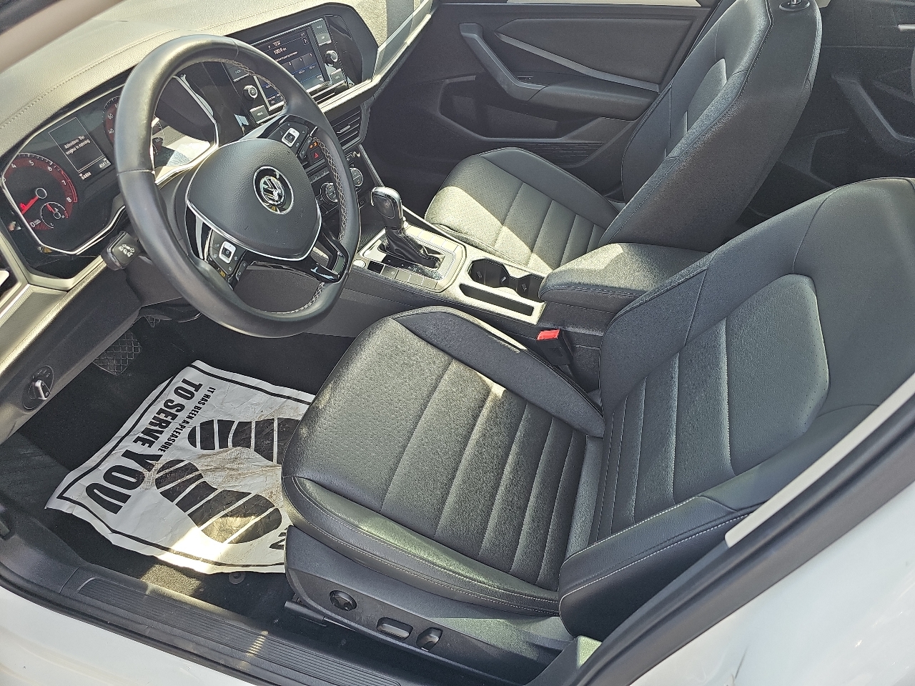2021 Volkswagen Jetta SE R-Line photo 9