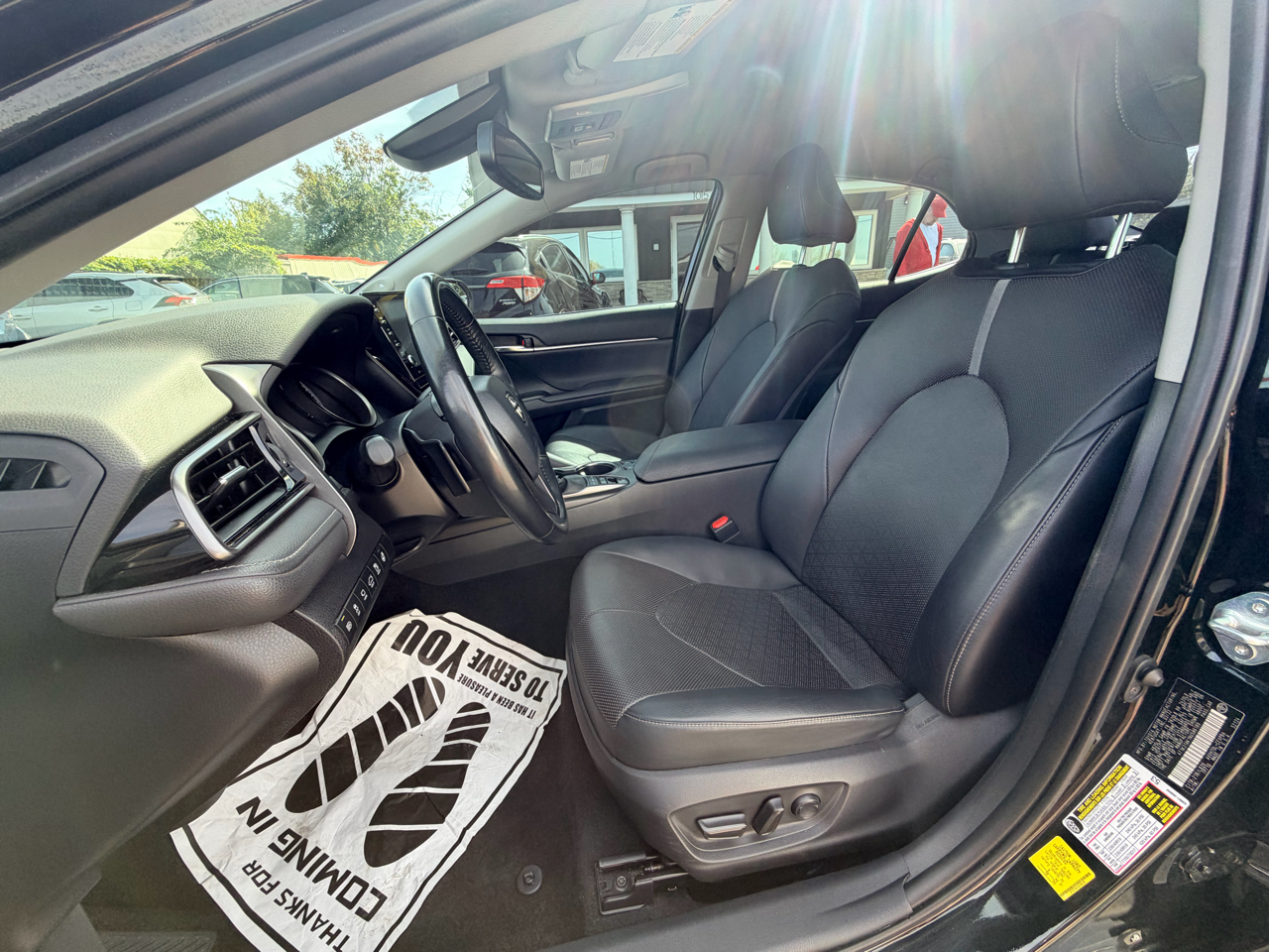 2022 Toyota Camry Hybrid XSE photo 10