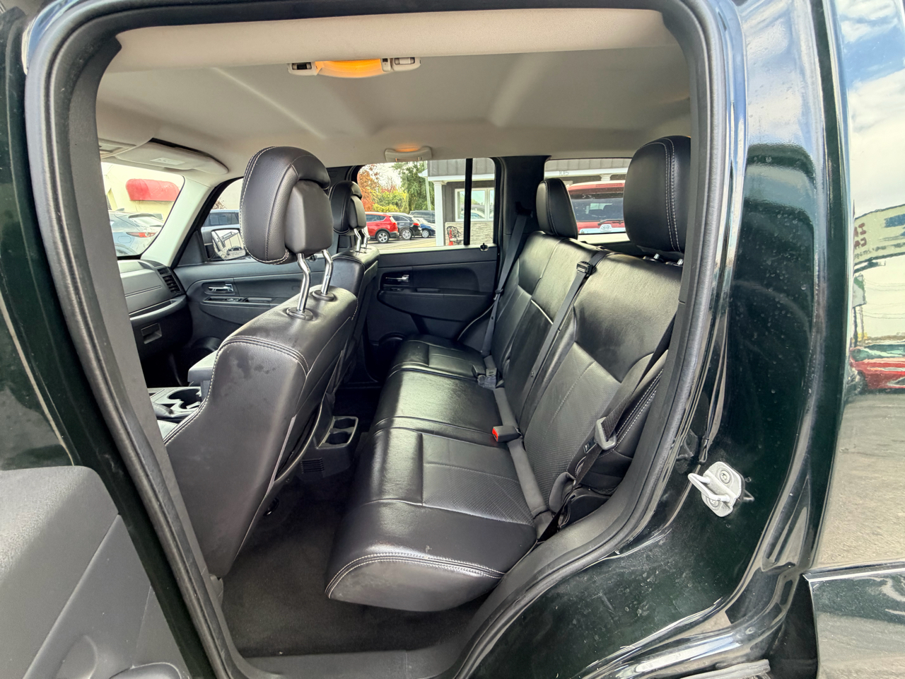 Jeep Liberty 4WD 4dr Sport Latitude 2012 Jeep Liberty 4WD 4dr Sport Latitude 2012