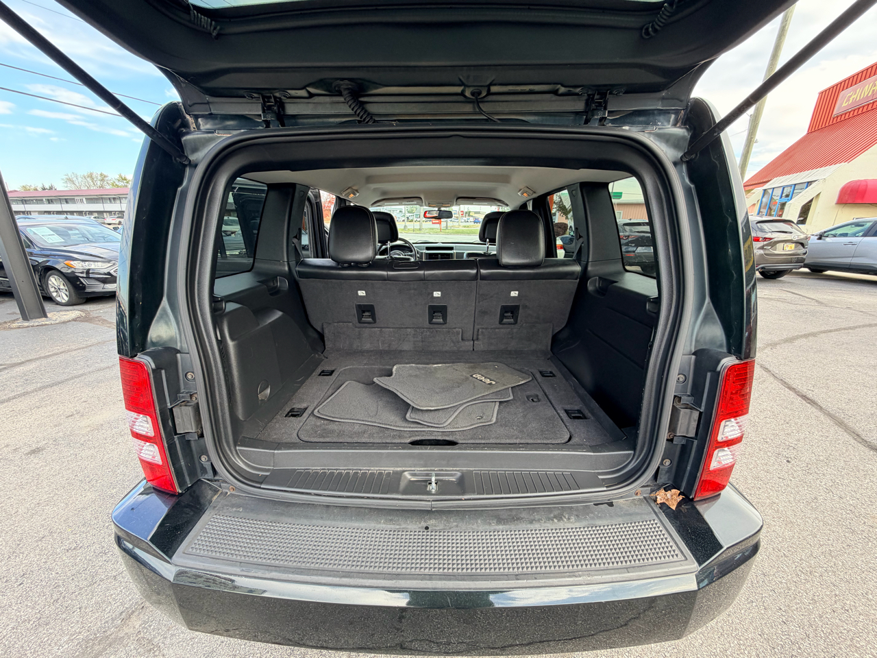 Jeep Liberty 4WD 4dr Sport Latitude 2012 Jeep Liberty 4WD 4dr Sport Latitude 2012