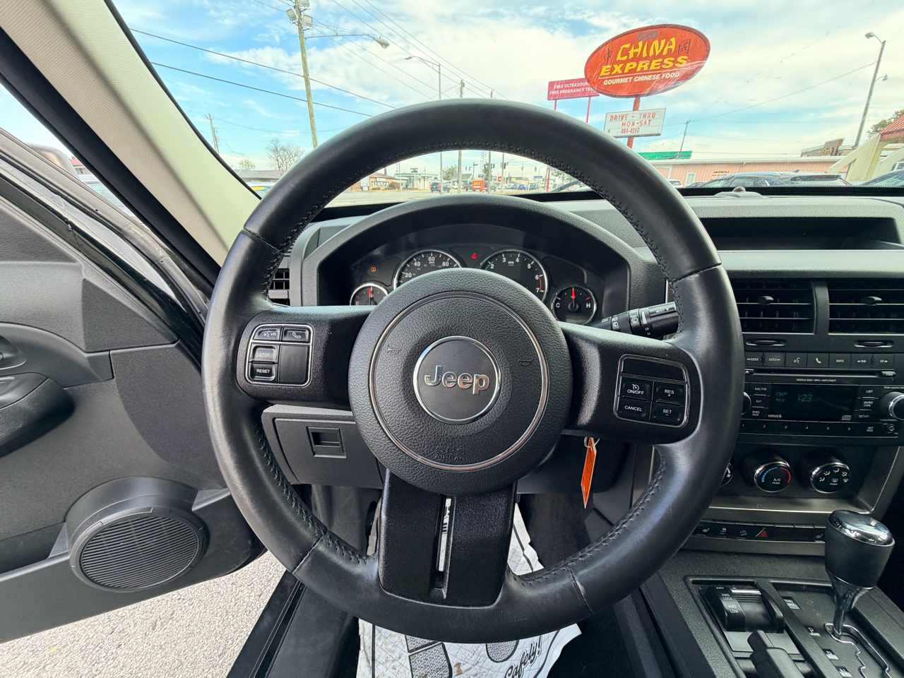 Jeep Liberty 4WD 4dr Sport Latitude 2012 Jeep Liberty 4WD 4dr Sport Latitude 2012