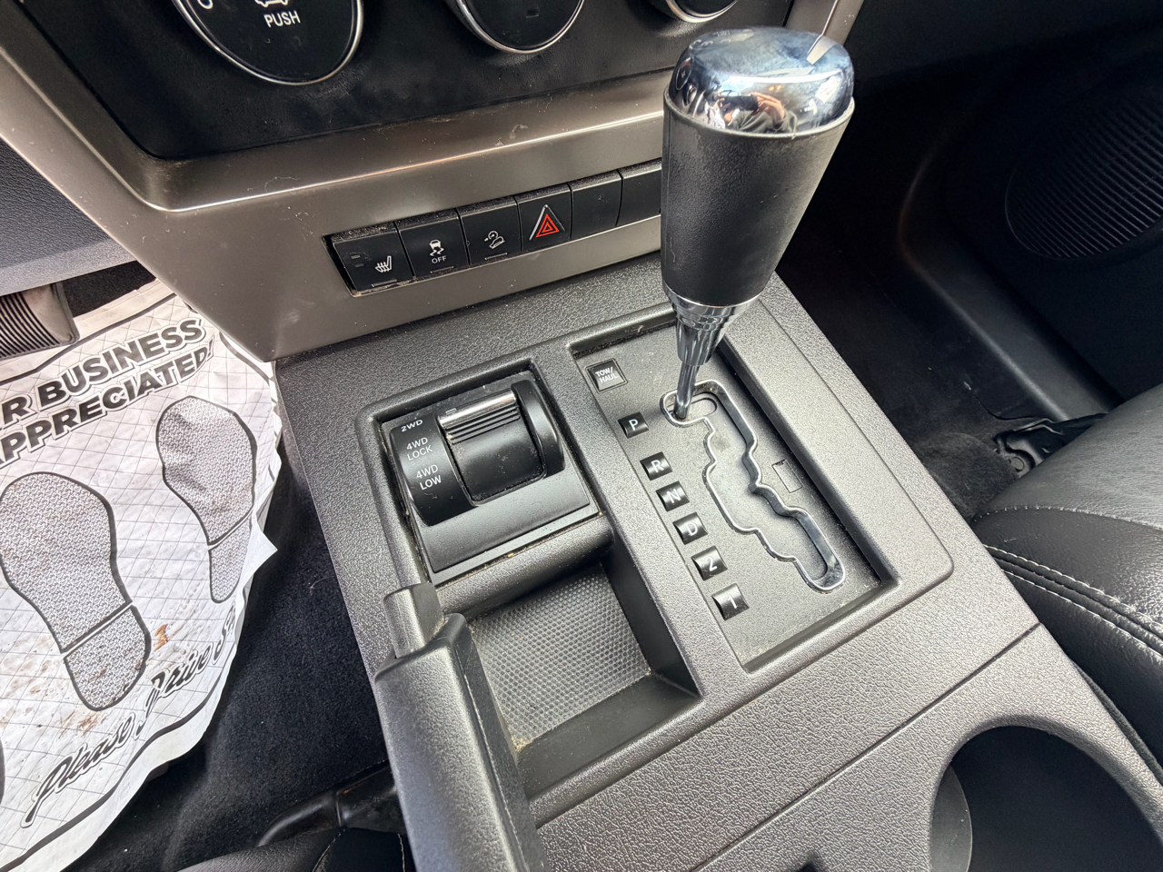 Jeep Liberty 4WD 4dr Sport Latitude 2012 Jeep Liberty 4WD 4dr Sport Latitude 2012