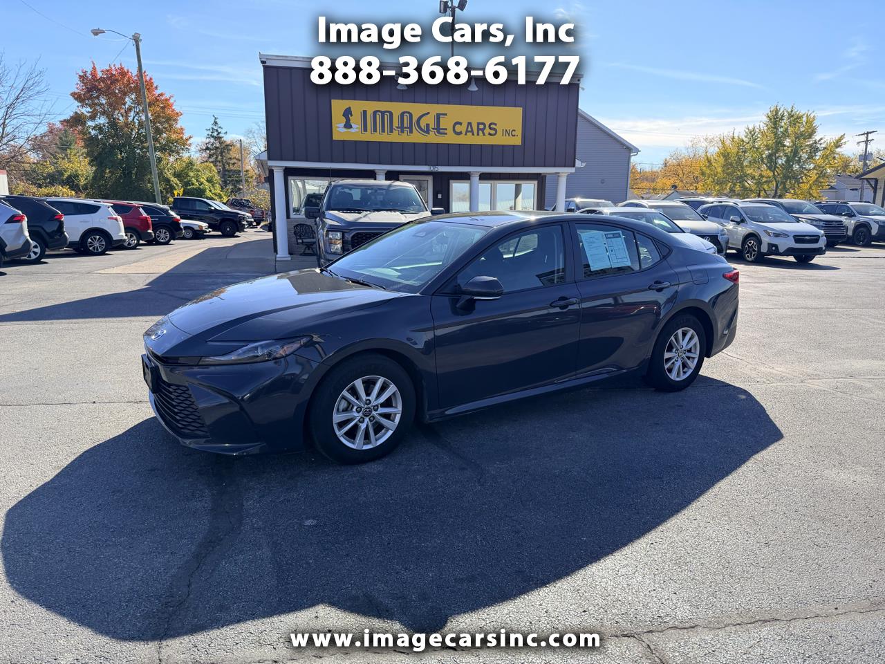 2025 Toyota Camry LE (Natl)