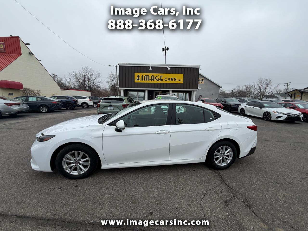 2025 Toyota Camry LE (Natl)