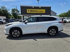 2022 Toyota Highlander 