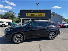 2021 Toyota Highlander 