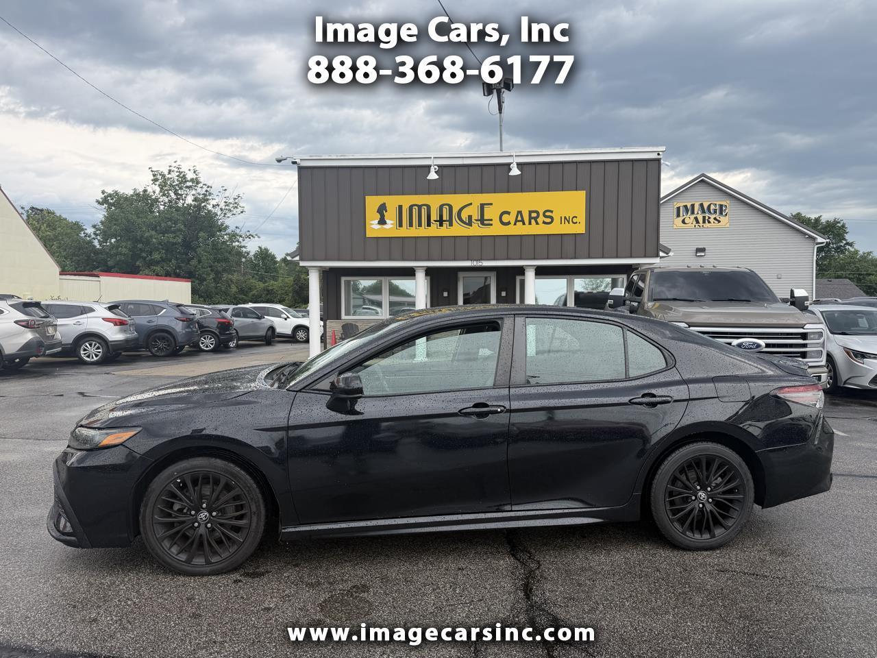 2021 Toyota Camry SE Auto (Natl)