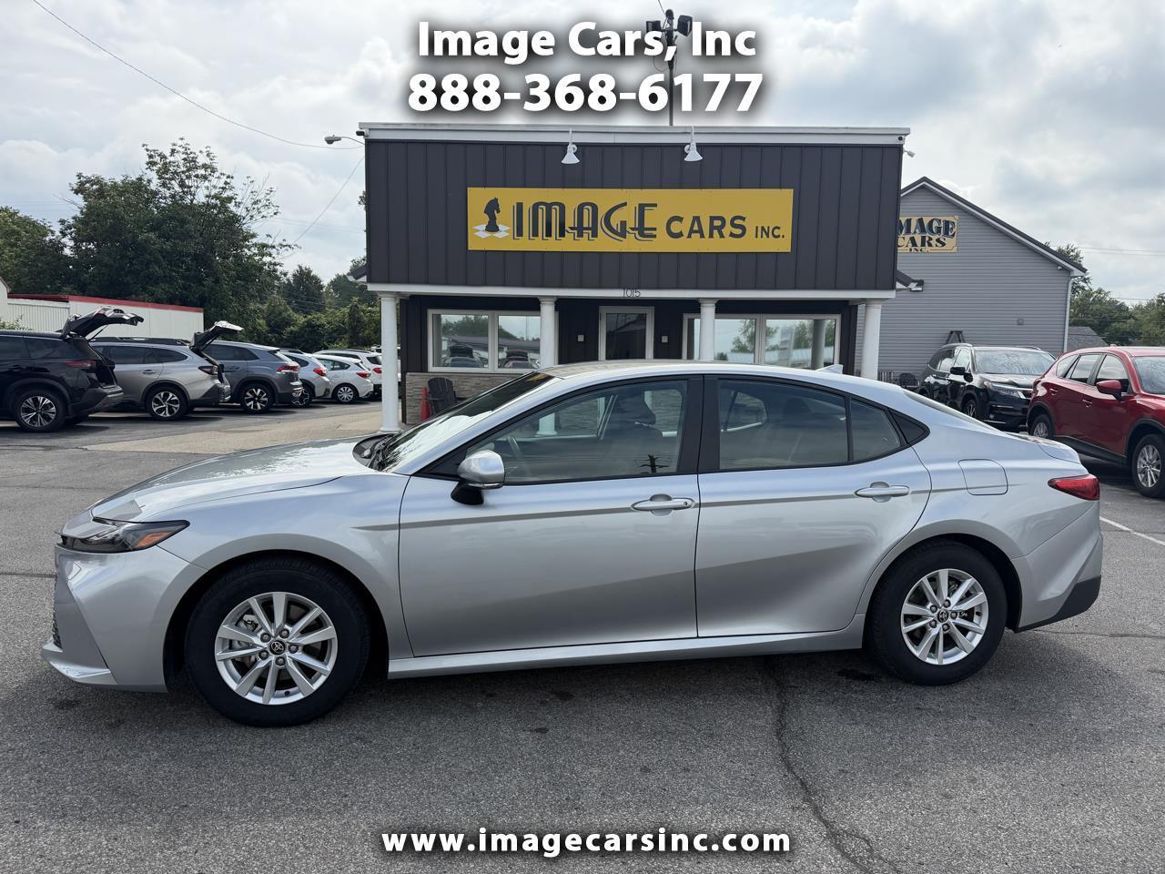 2025 Toyota Camry LE (Natl)