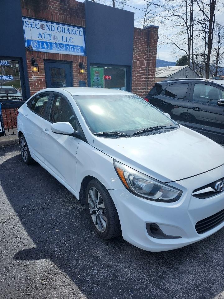 Hyundai Accent SE 4-Door 6A 2017