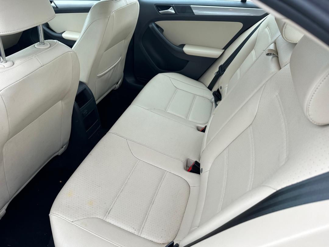 Volkswagen Jetta 1.4T SE 6A 2017