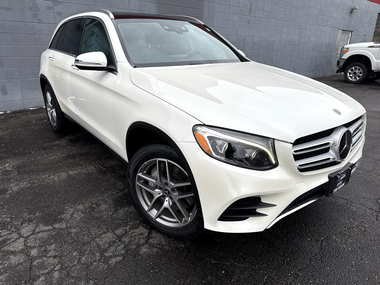 Mercedes-Benz GLC-Class GLC300 4MATIC 2017 Mercedes-Benz GLC-Class GLC300 4MATIC 2017