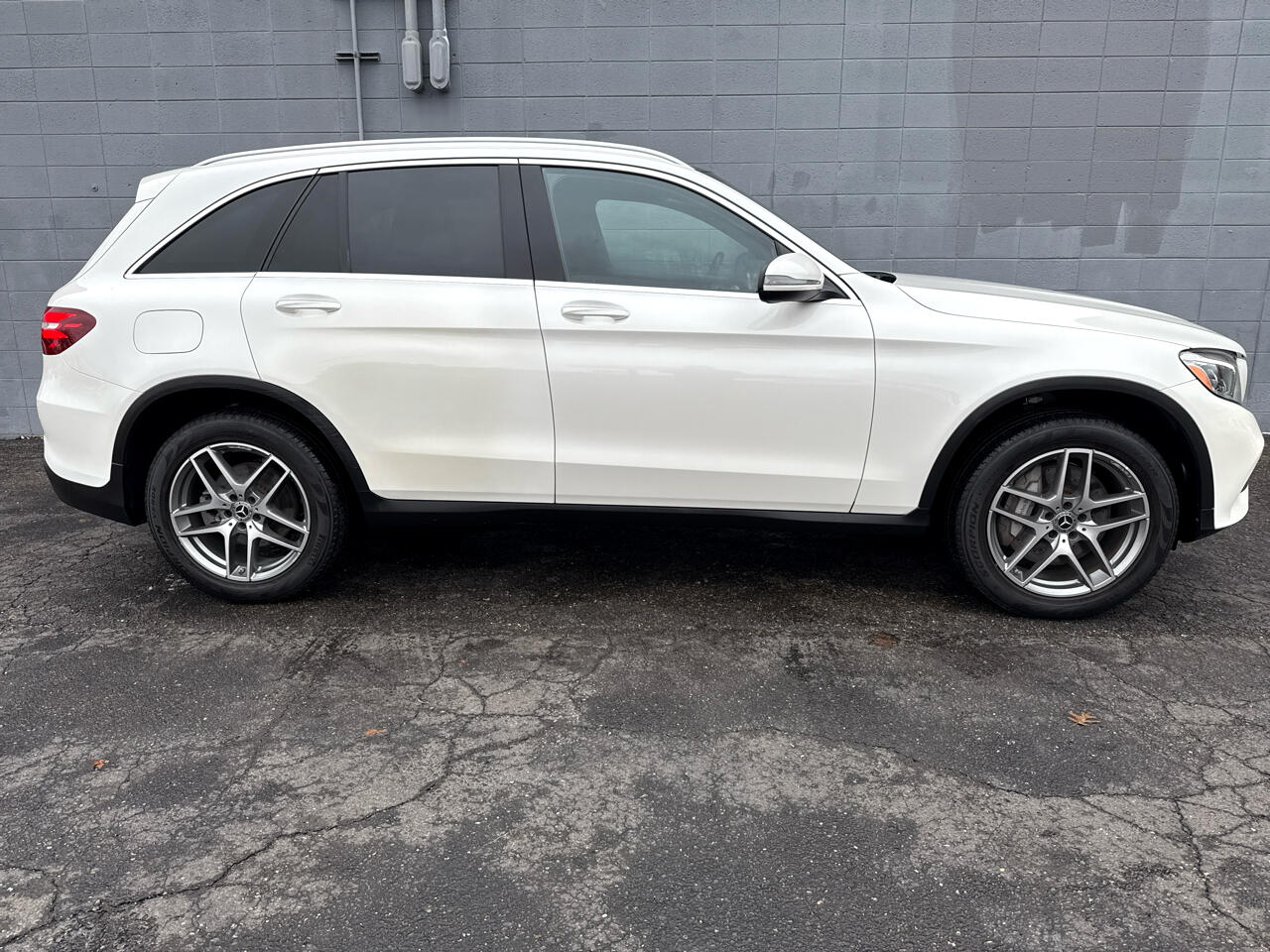 Mercedes-Benz GLC-Class GLC300 4MATIC 2017 Mercedes-Benz GLC-Class GLC300 4MATIC 2017