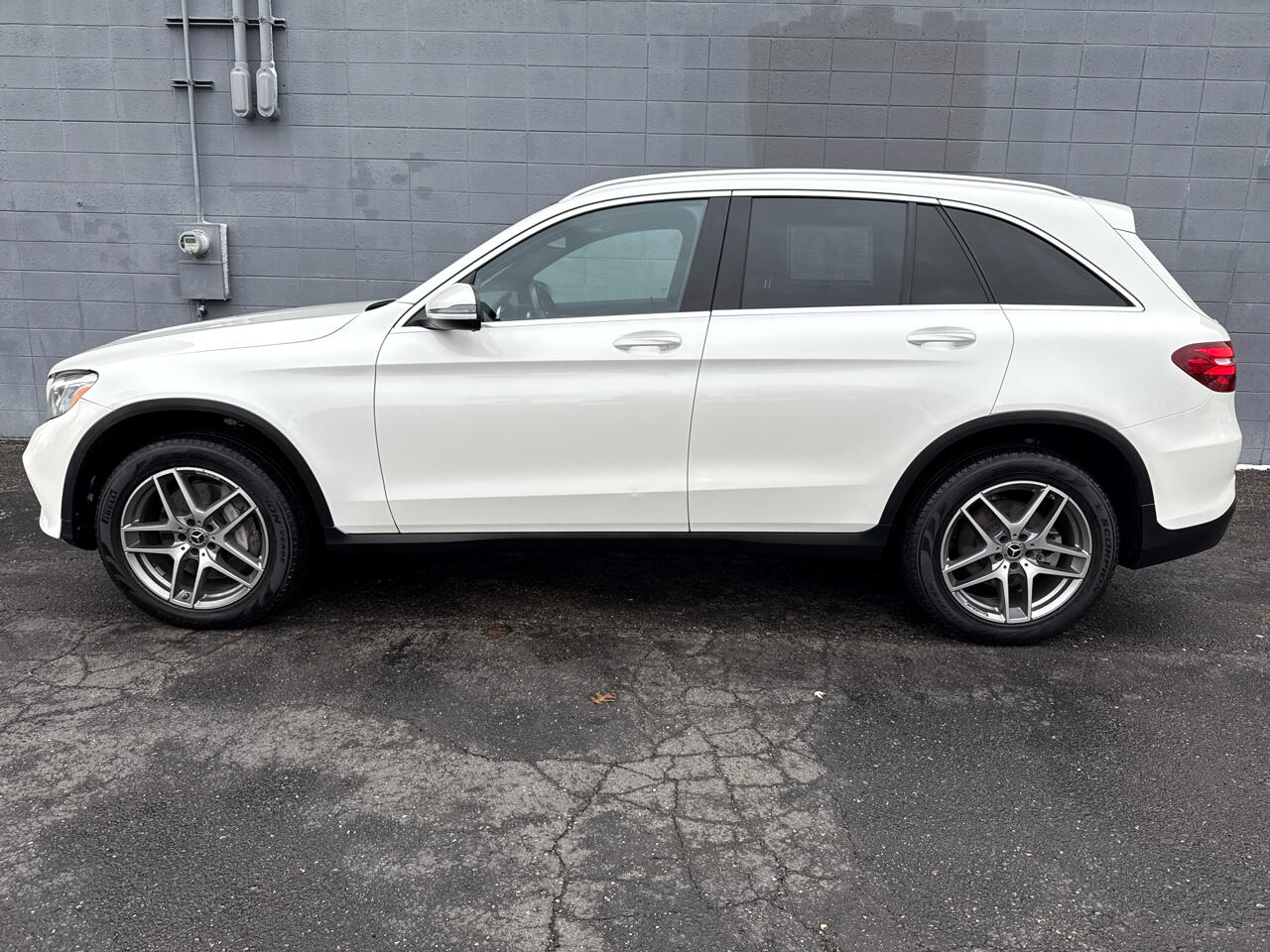 Mercedes-Benz GLC-Class GLC300 4MATIC 2017 Mercedes-Benz GLC-Class GLC300 4MATIC 2017