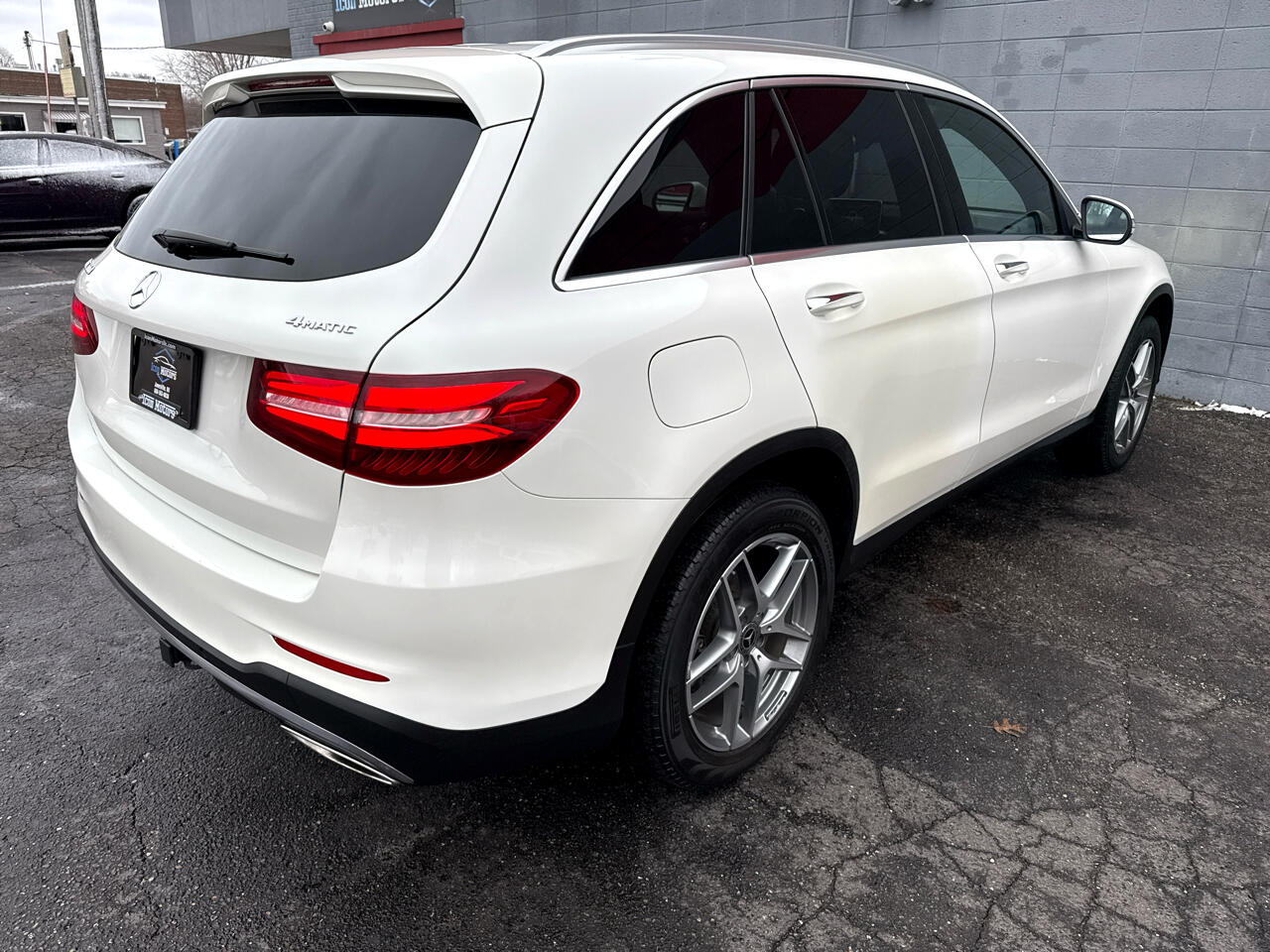 Mercedes-Benz GLC-Class GLC300 4MATIC 2017 Mercedes-Benz GLC-Class GLC300 4MATIC 2017
