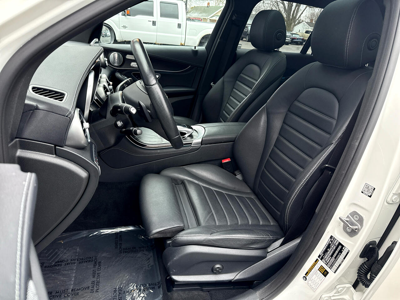 Mercedes-Benz GLC-Class GLC300 4MATIC 2017 Mercedes-Benz GLC-Class GLC300 4MATIC 2017