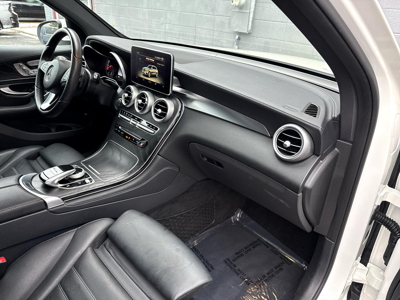 Mercedes-Benz GLC-Class GLC300 4MATIC 2017 Mercedes-Benz GLC-Class GLC300 4MATIC 2017