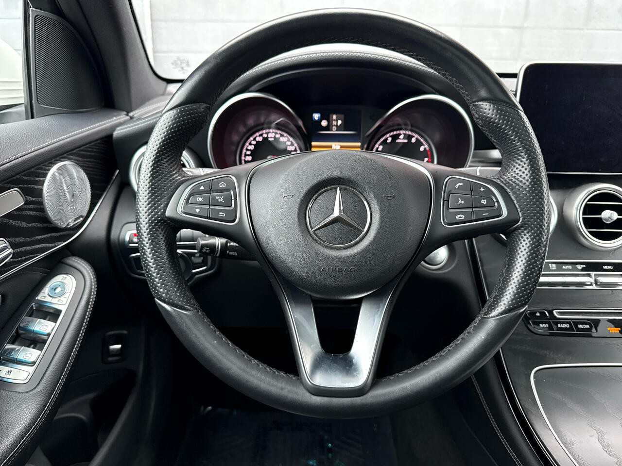 Mercedes-Benz GLC-Class GLC300 4MATIC 2017 Mercedes-Benz GLC-Class GLC300 4MATIC 2017