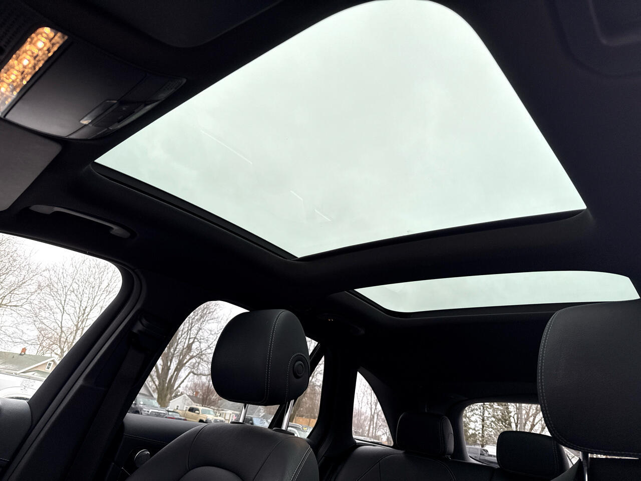 Mercedes-Benz GLC-Class GLC300 4MATIC 2017 Mercedes-Benz GLC-Class GLC300 4MATIC 2017