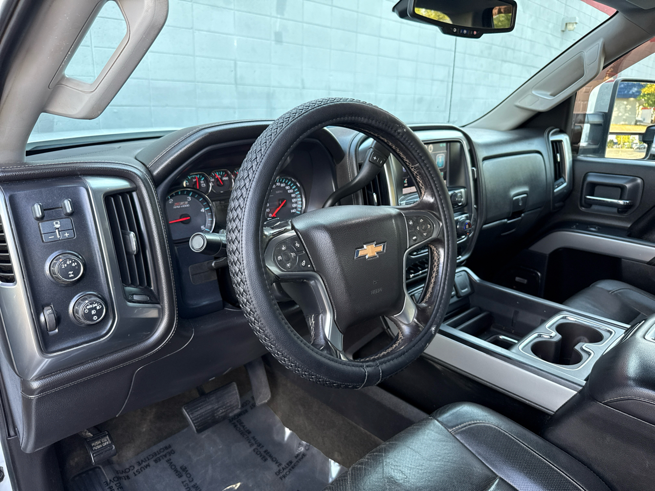 Chevrolet Silverado 2500HD LTZ Double Cab 4WD 2015 Chevrolet Silverado 2500HD LTZ Double Cab 4WD 2015