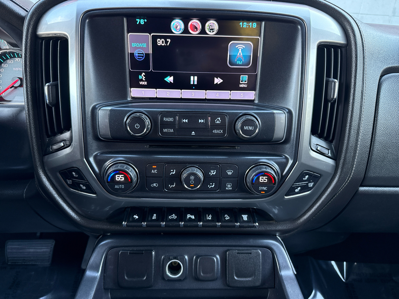 Chevrolet Silverado 2500HD LTZ Double Cab 4WD 2015 Chevrolet Silverado 2500HD LTZ Double Cab 4WD 2015