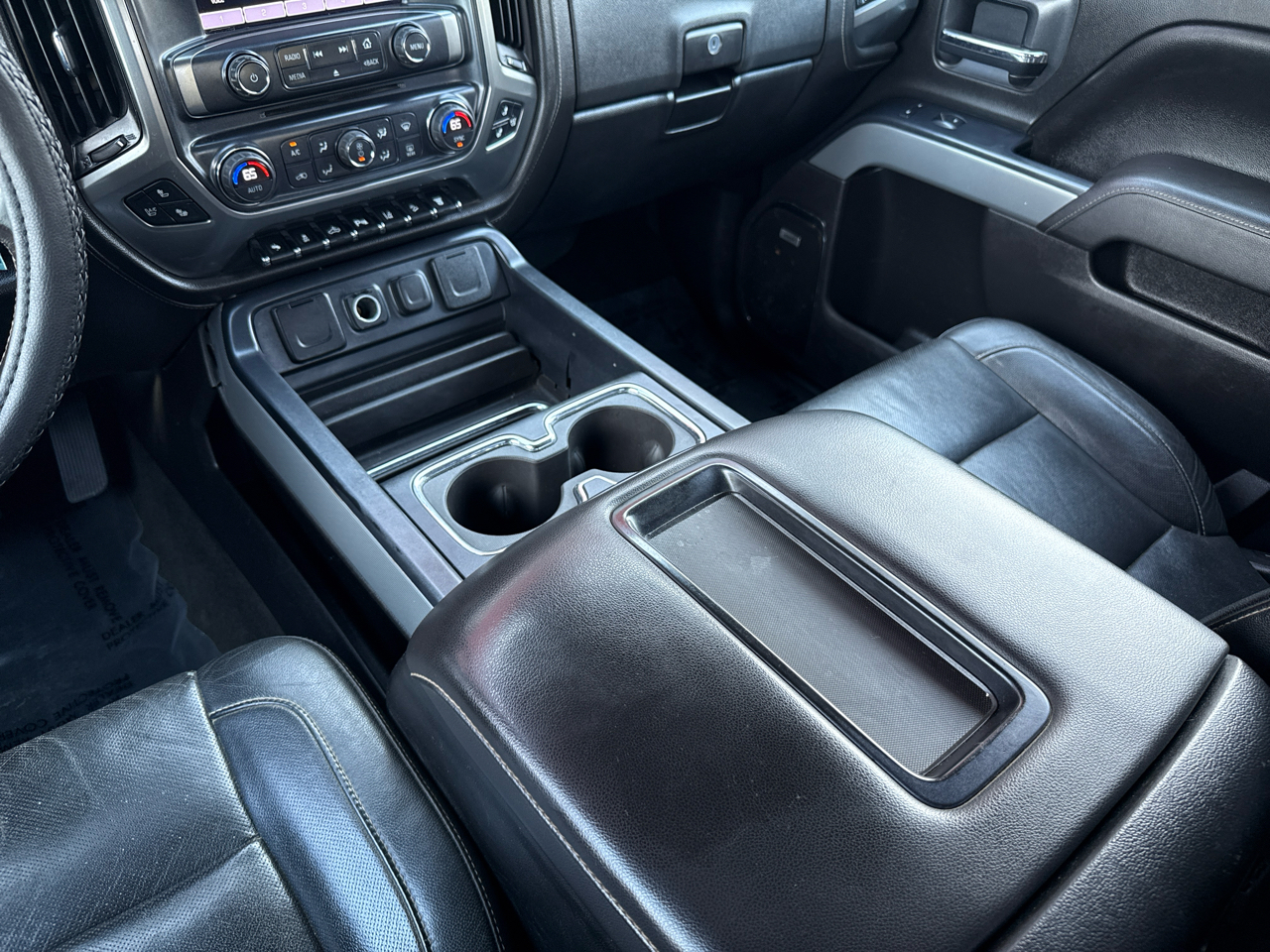 Chevrolet Silverado 2500HD LTZ Double Cab 4WD 2015 Chevrolet Silverado 2500HD LTZ Double Cab 4WD 2015