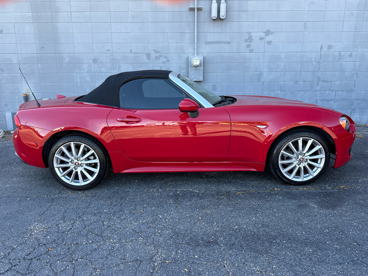 Fiat Spider 124 Lusso 2017 Fiat Spider 124 Lusso 2017