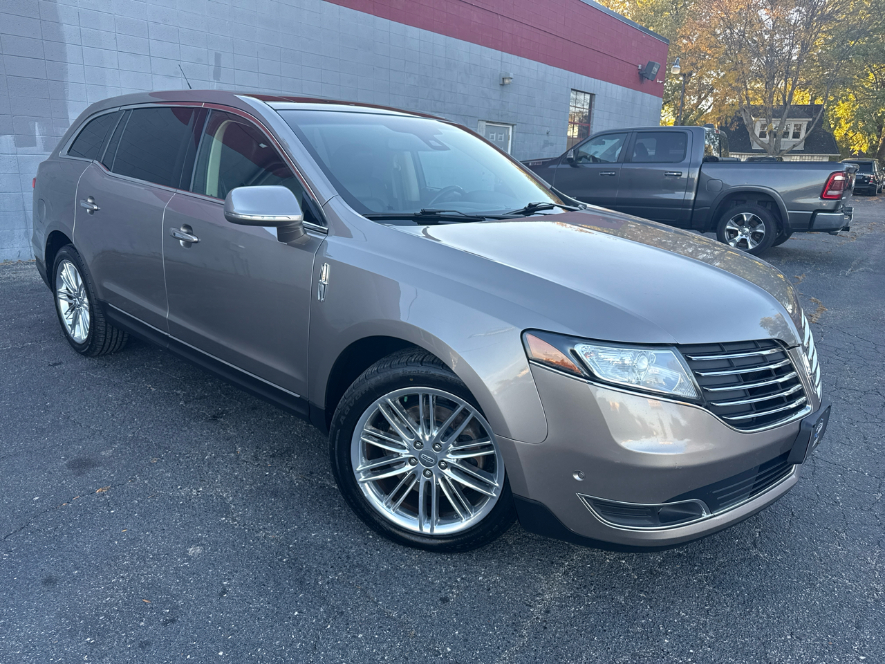 Lincoln MKT Reserve 2018 Lincoln MKT Reserve 2018