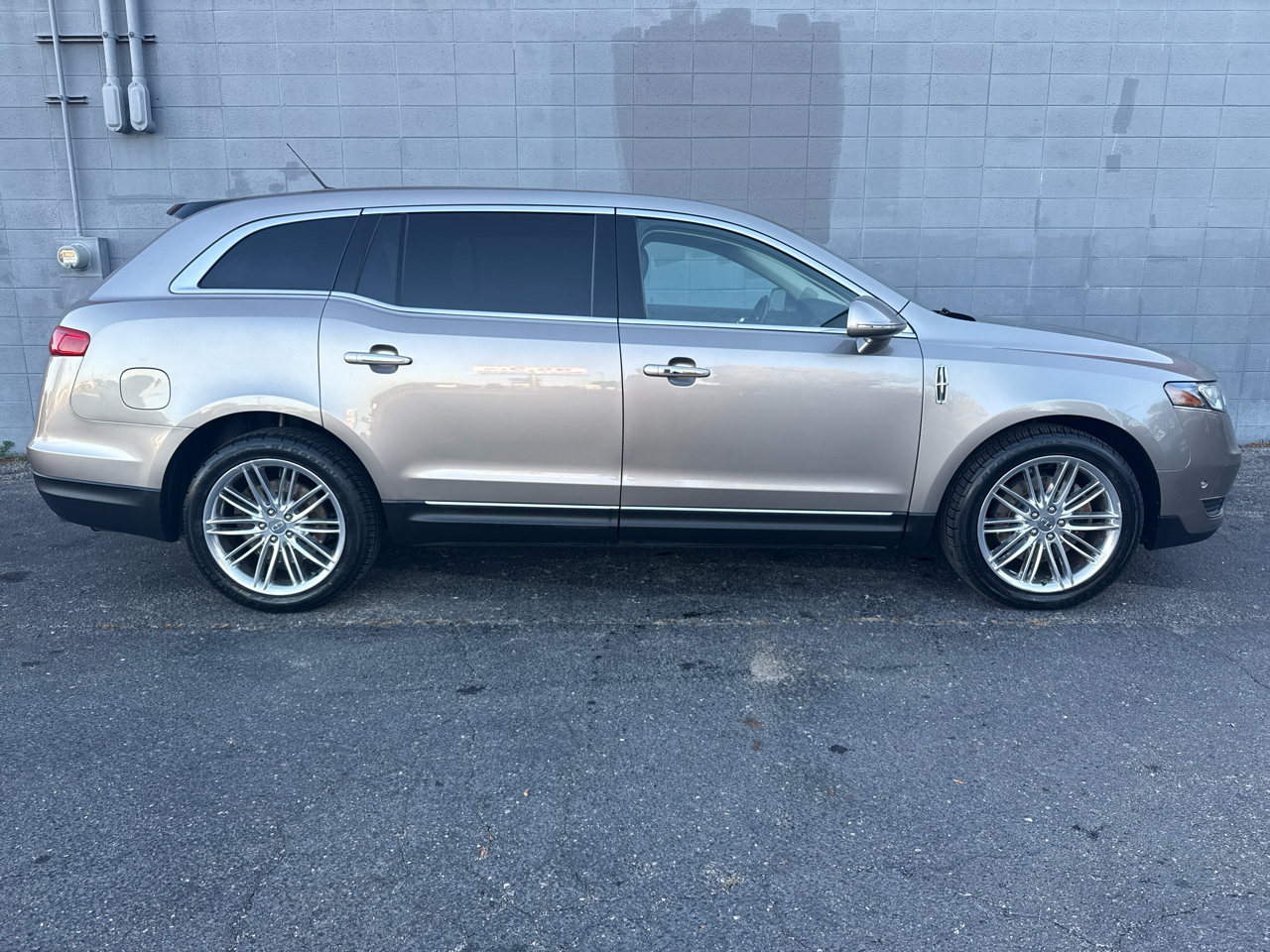Lincoln MKT Reserve 2018 Lincoln MKT Reserve 2018