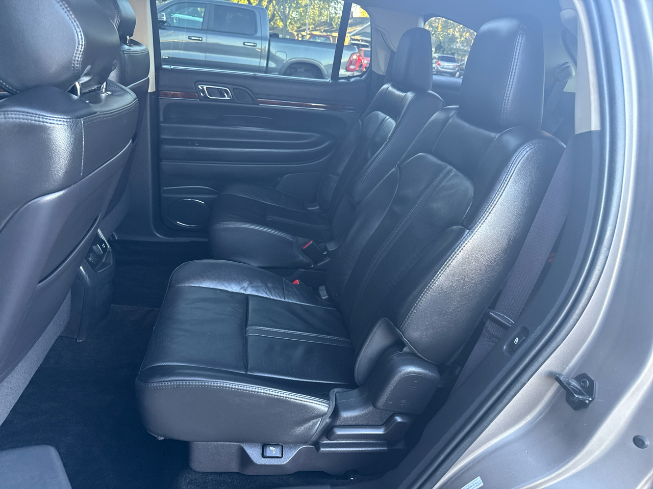 Lincoln MKT Reserve 2018 Lincoln MKT Reserve 2018