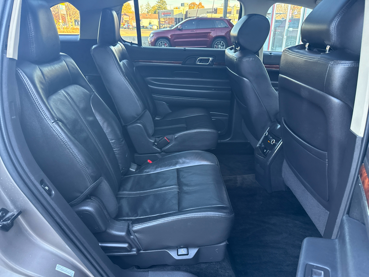 Lincoln MKT Reserve 2018 Lincoln MKT Reserve 2018