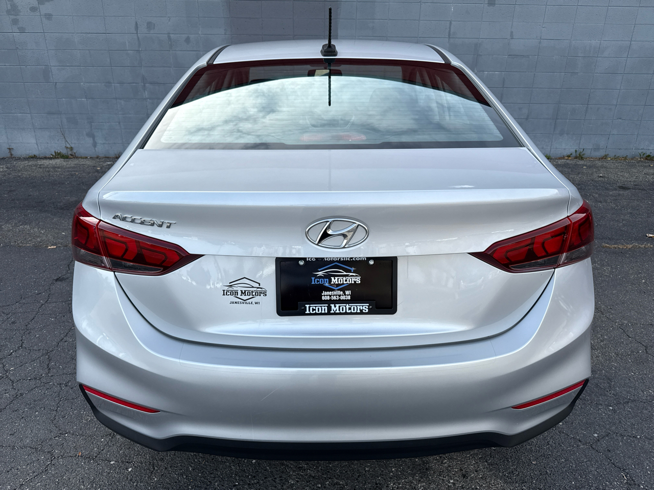 Hyundai Accent SEL 4-Door 6A 2020