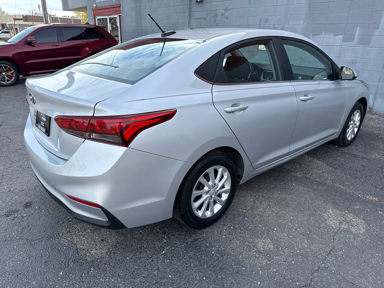 Hyundai Accent SEL 4-Door 6A 2020