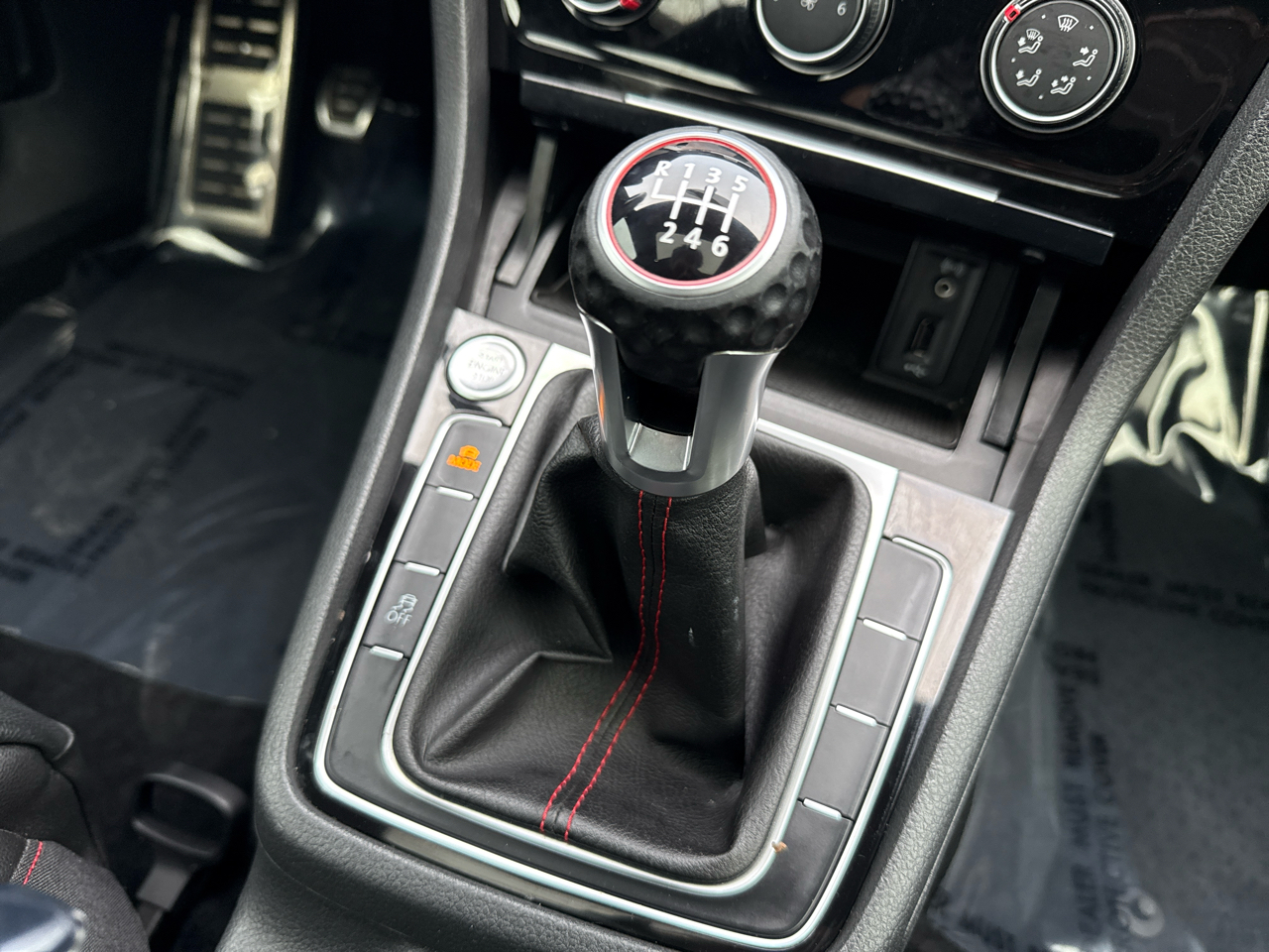 Volkswagen Golf GTI SE 6M 2020