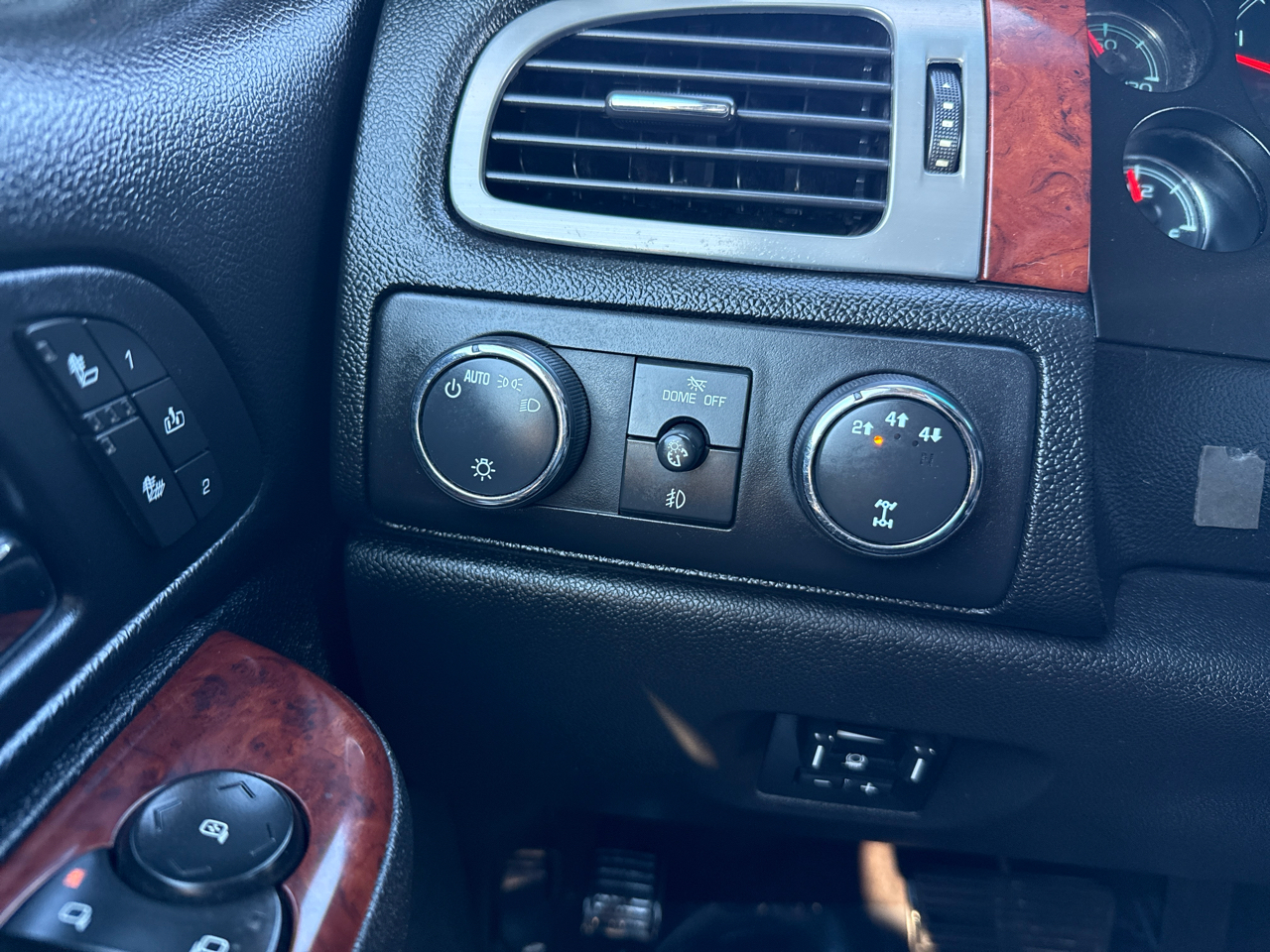 GMC Sierra 3500HD SLT Crew Cab 4WD 2013