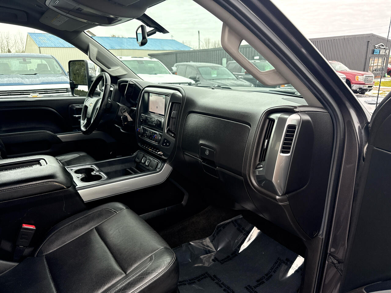 Chevrolet Silverado 3500HD LTZ Crew Cab 4WD 2016