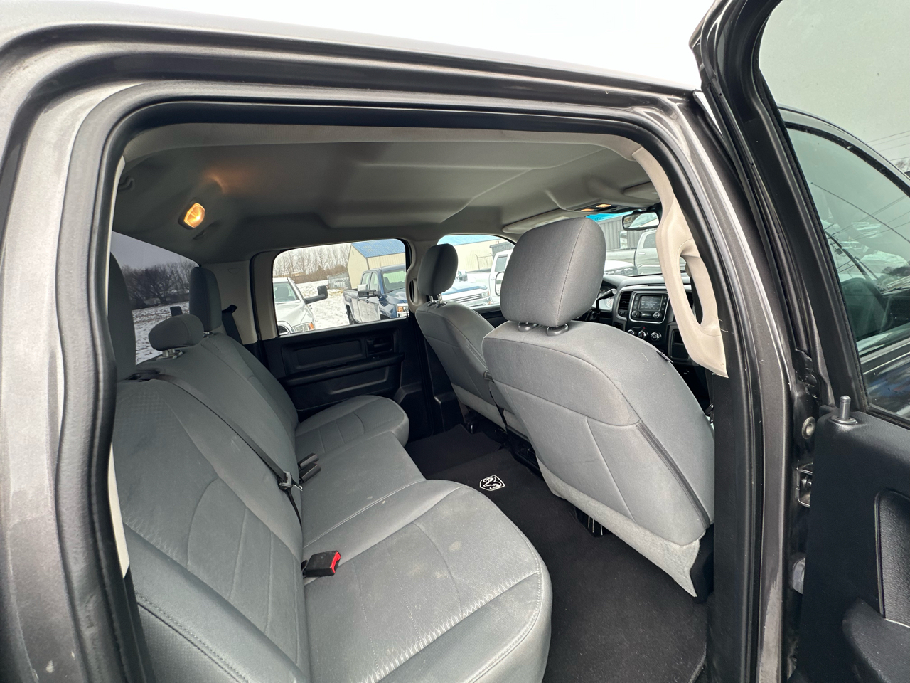 RAM 2500 Tradesman Crew Cab 4WD 2014
