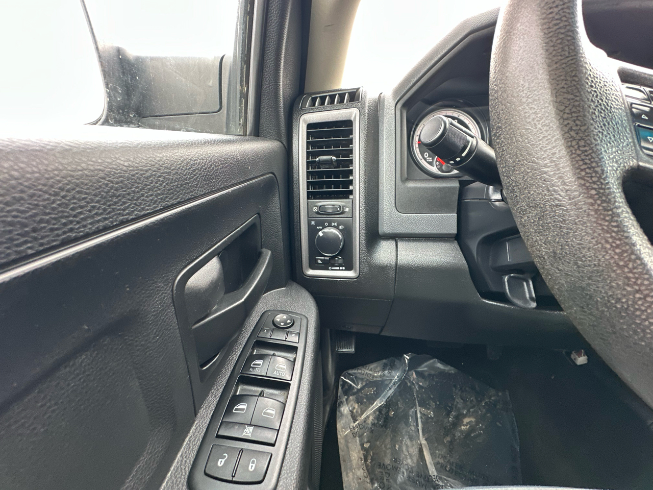 RAM 2500 Tradesman Crew Cab 4WD 2014