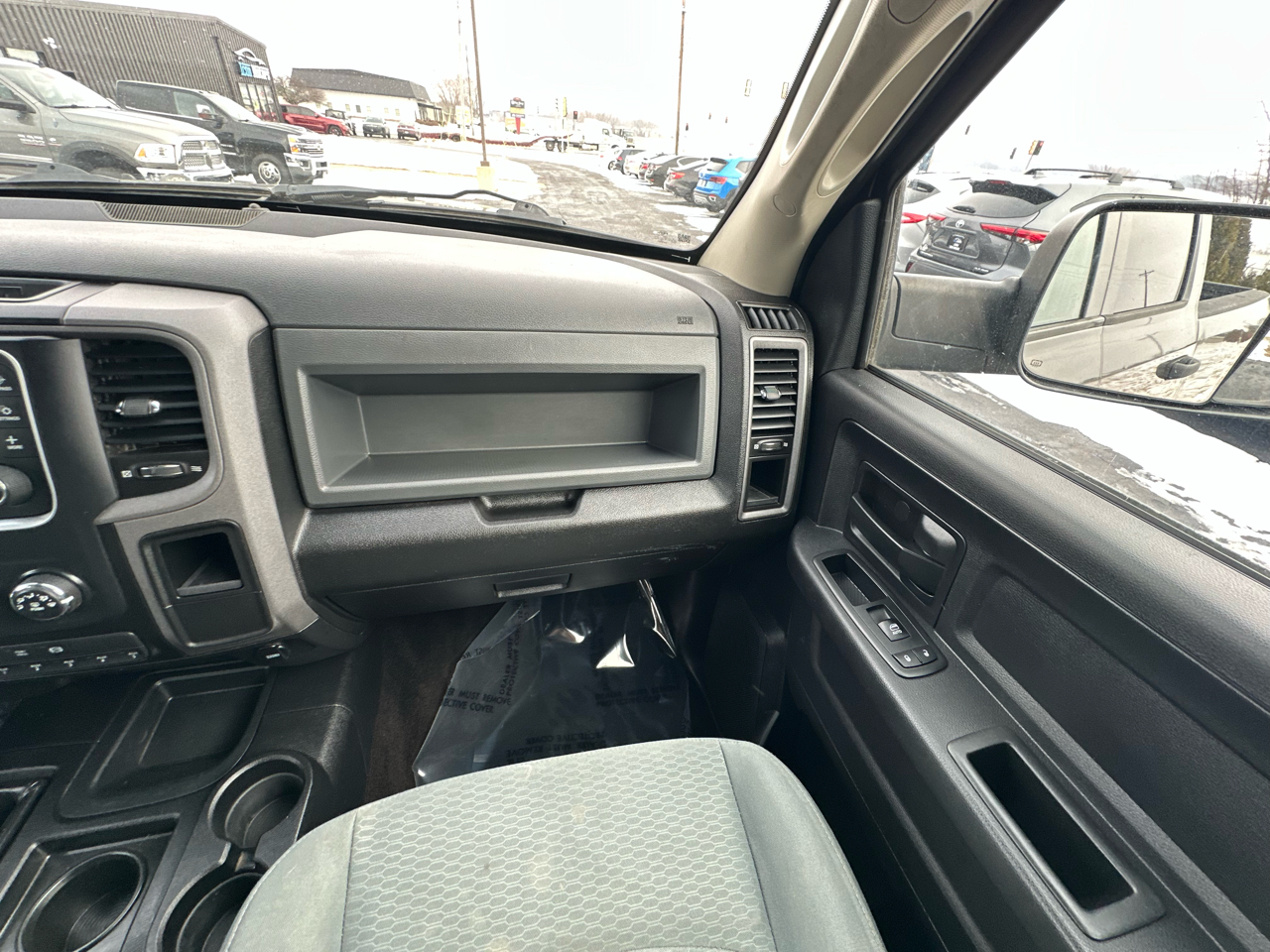 RAM 2500 Tradesman Crew Cab 4WD 2014