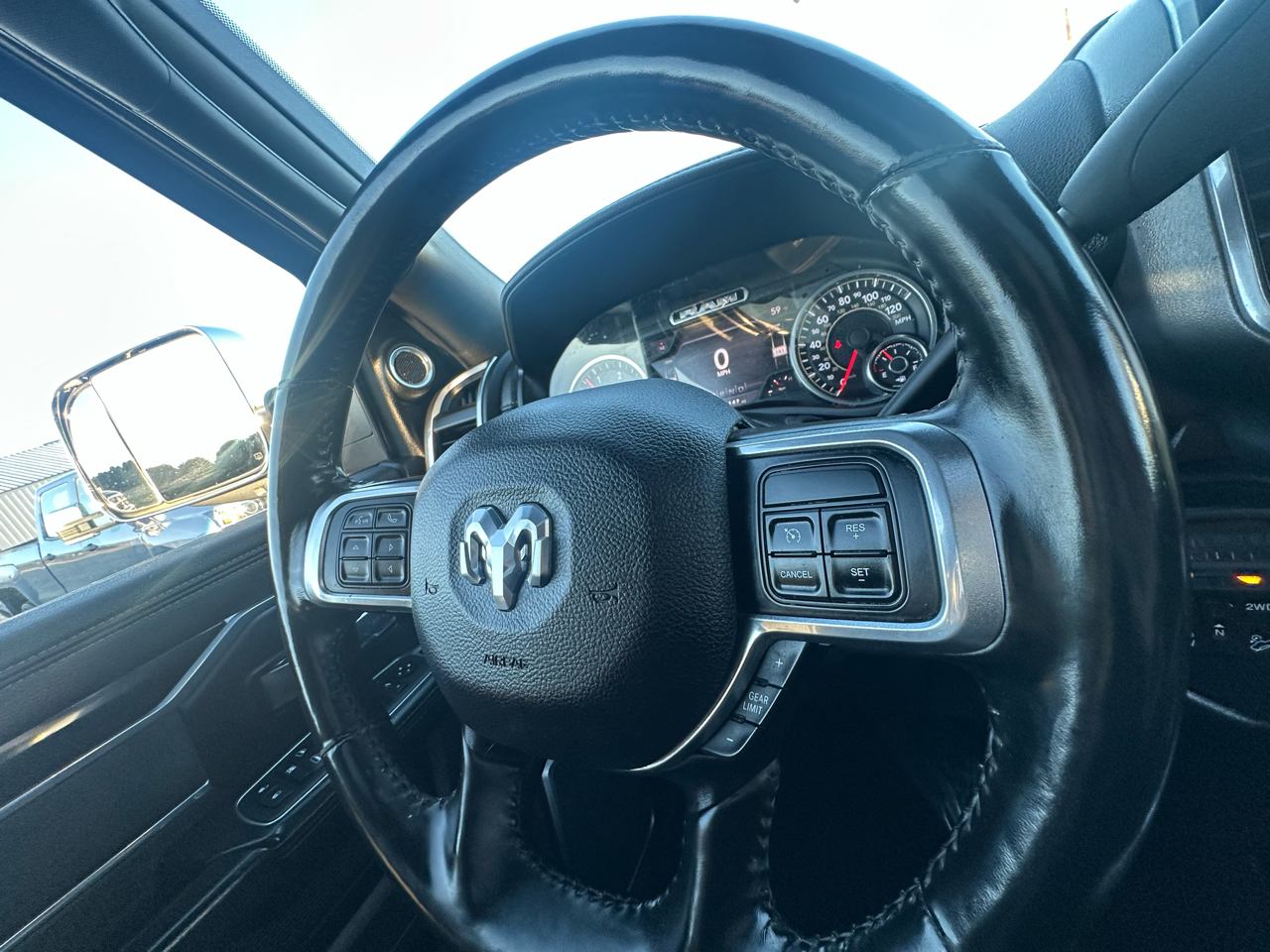 RAM 2500 Laramie Crew Cab SWB 4WD 2021