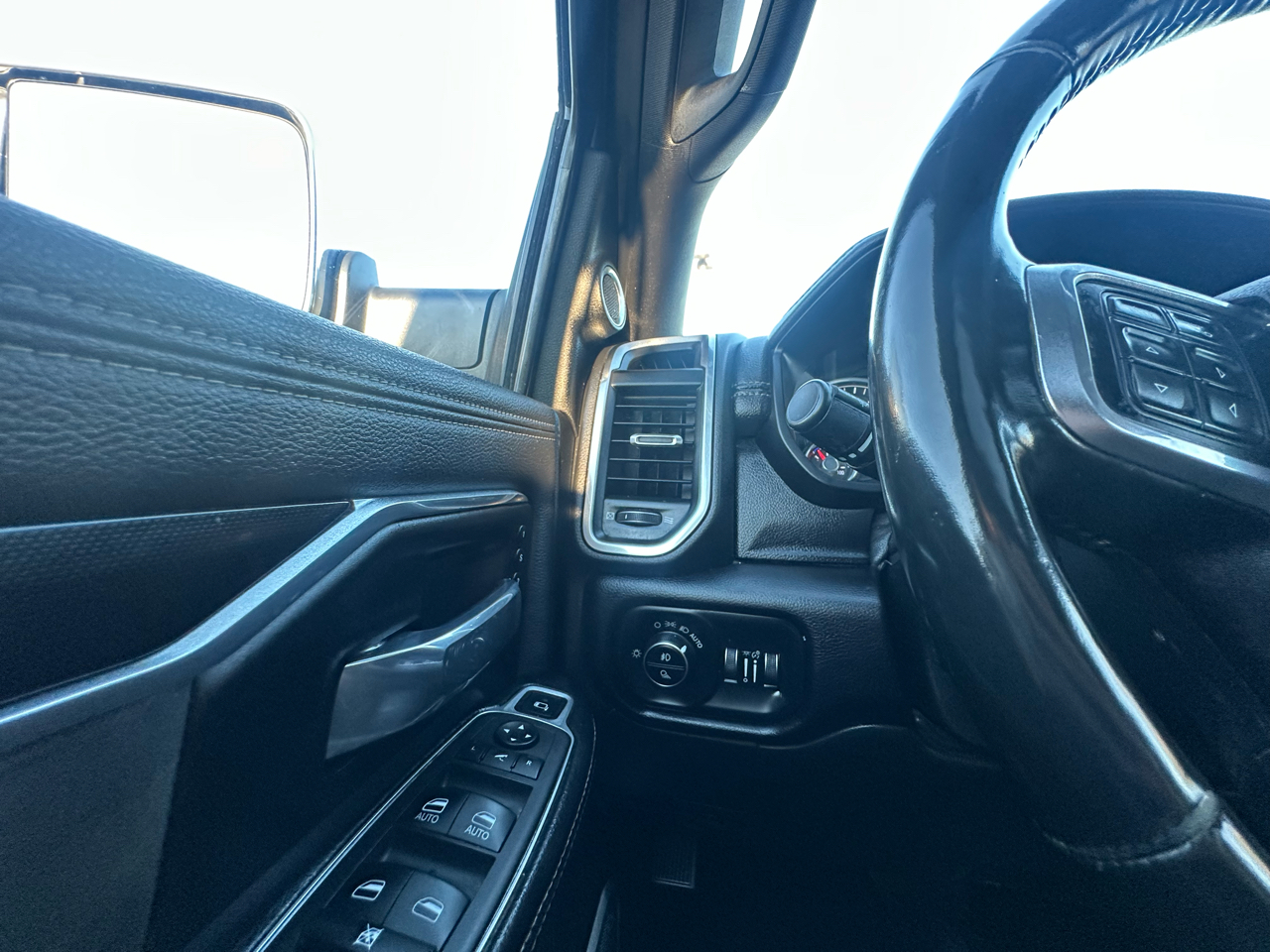 RAM 2500 Laramie Crew Cab SWB 4WD 2021