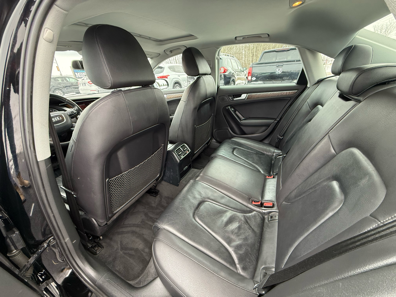 Audi A4 2.0T Sedan quattro Tiptronic 2015