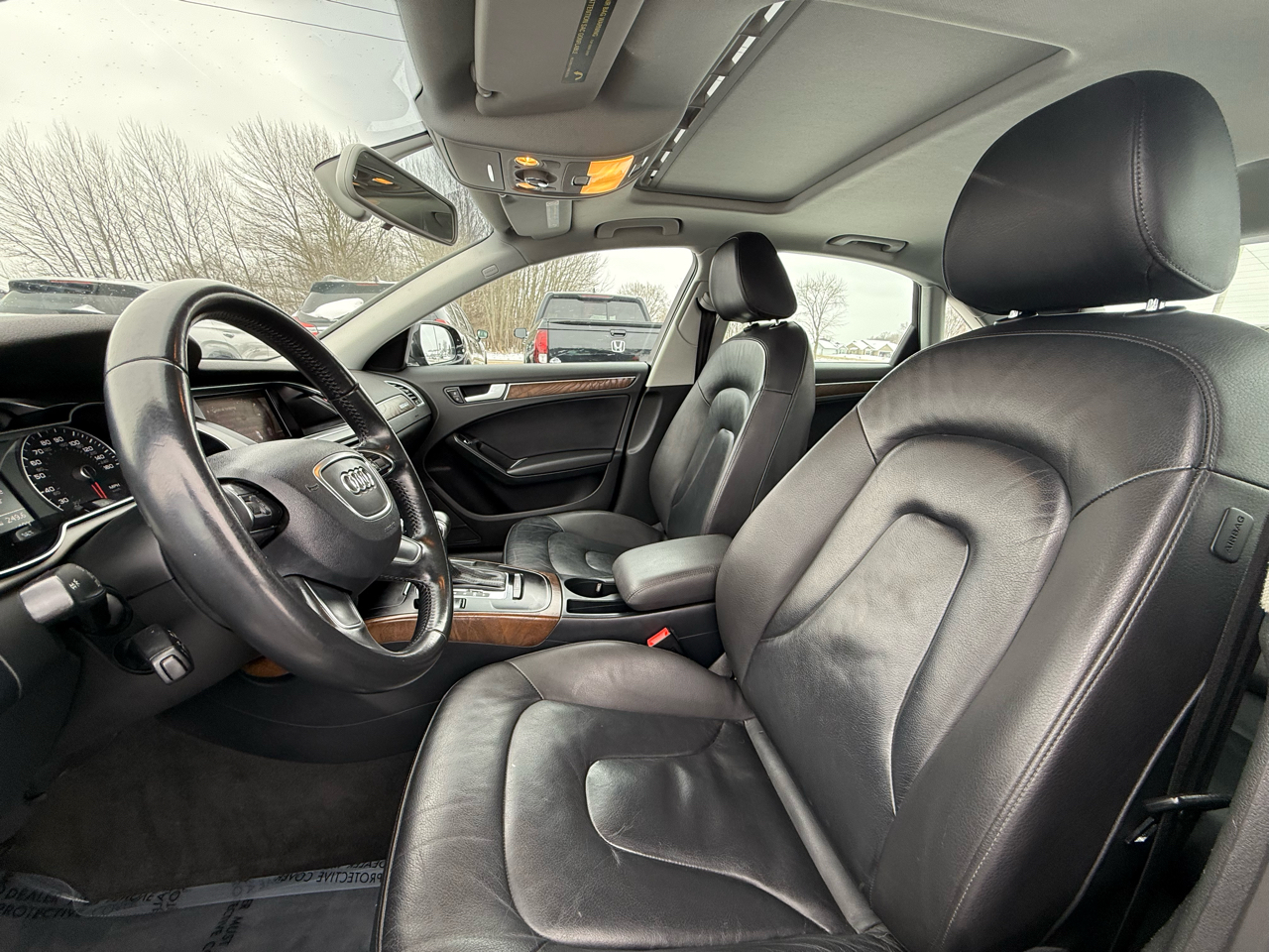 Audi A4 2.0T Sedan quattro Tiptronic 2015