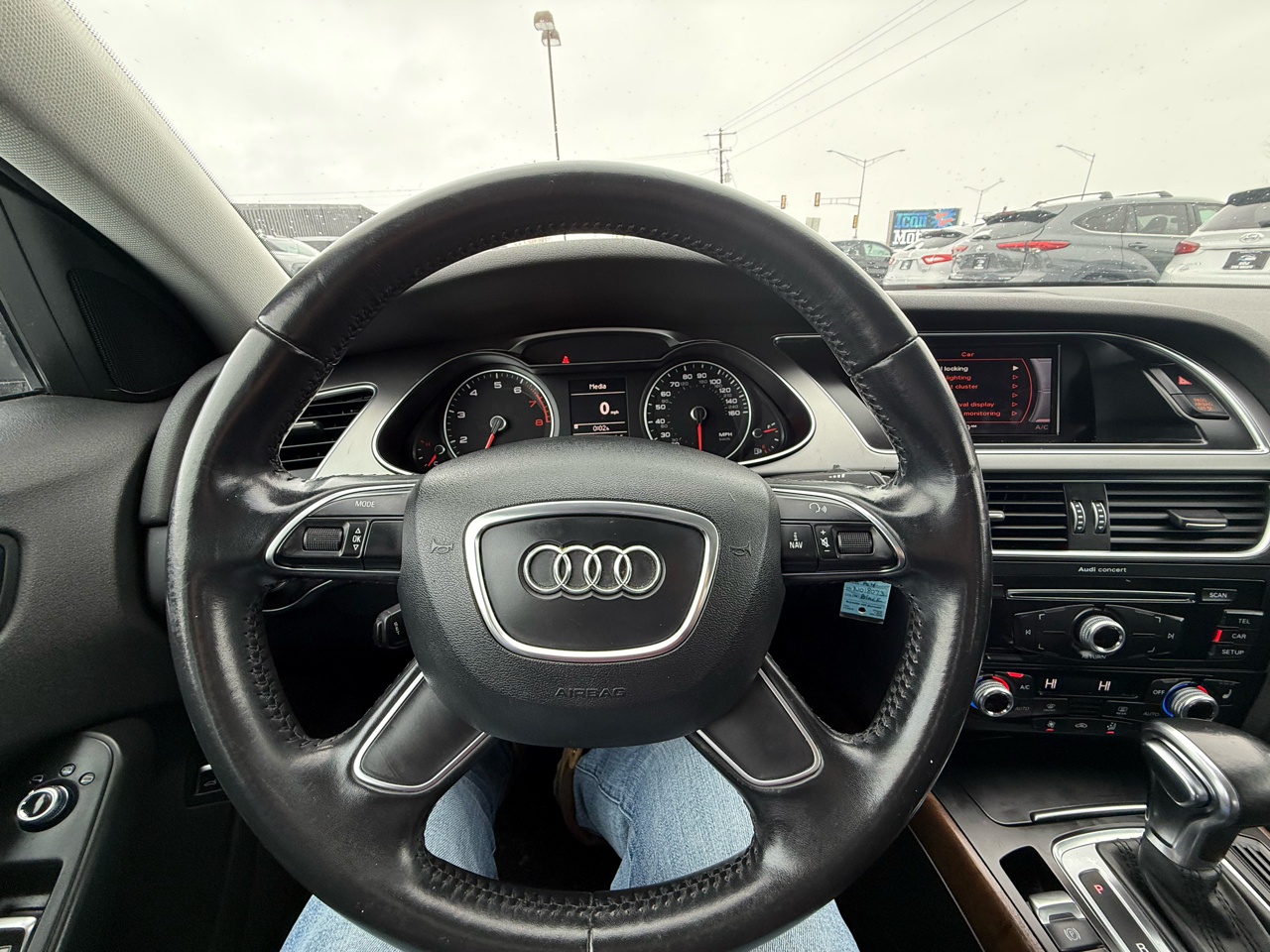 Audi A4 2.0T Sedan quattro Tiptronic 2015