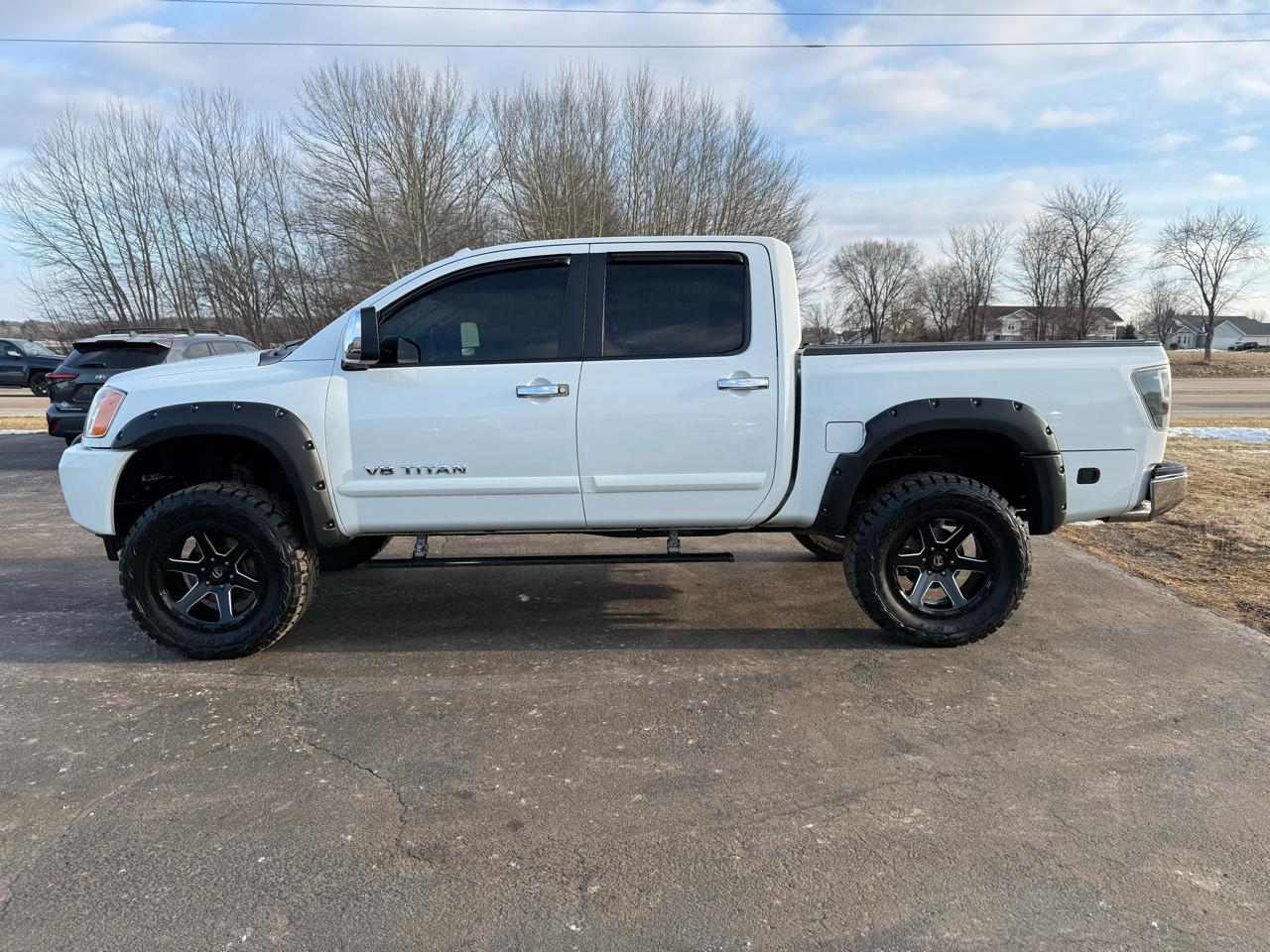 Nissan Titan PRO-4X Crew Cab 4WD SWB 2014