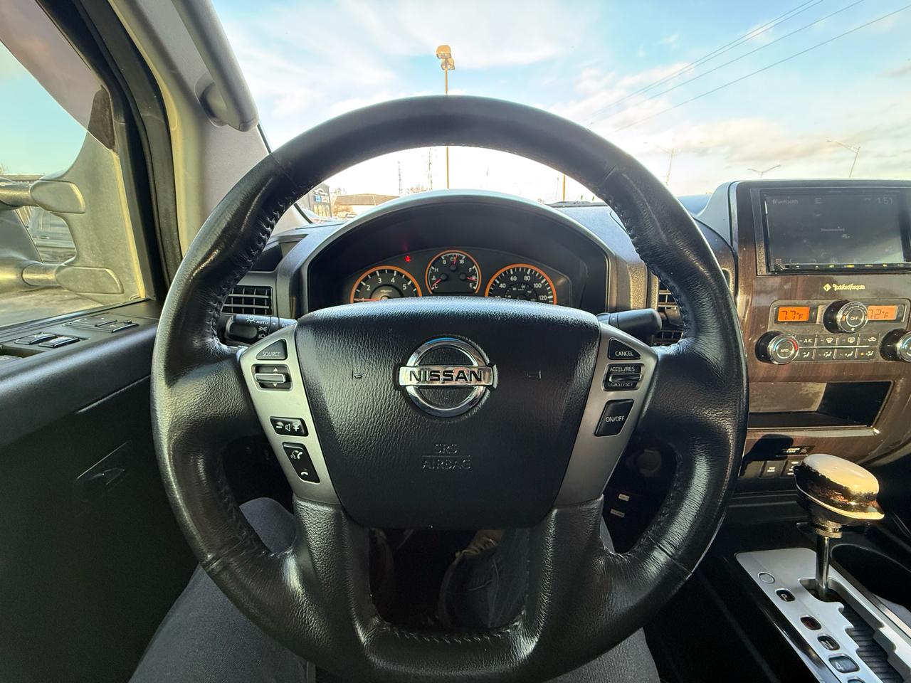 Nissan Titan PRO-4X Crew Cab 4WD SWB 2014